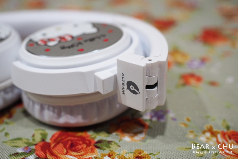 ALTEAM-Hello Kitty 藍牙耳機00023.JPG