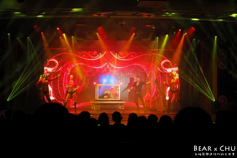 麗星郵輪表演_20180318-205418.JPG