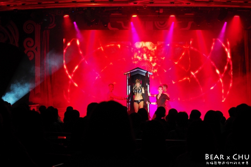 麗星郵輪表演_20180318-210948.JPG