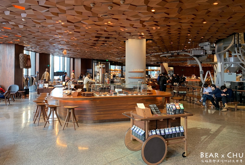 上海星巴克旗艦店_20190303-200137-05.JPG
