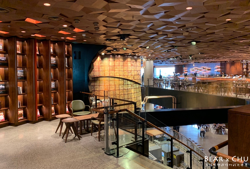 上海星巴克旗艦店_20190303-200137-16.JPG