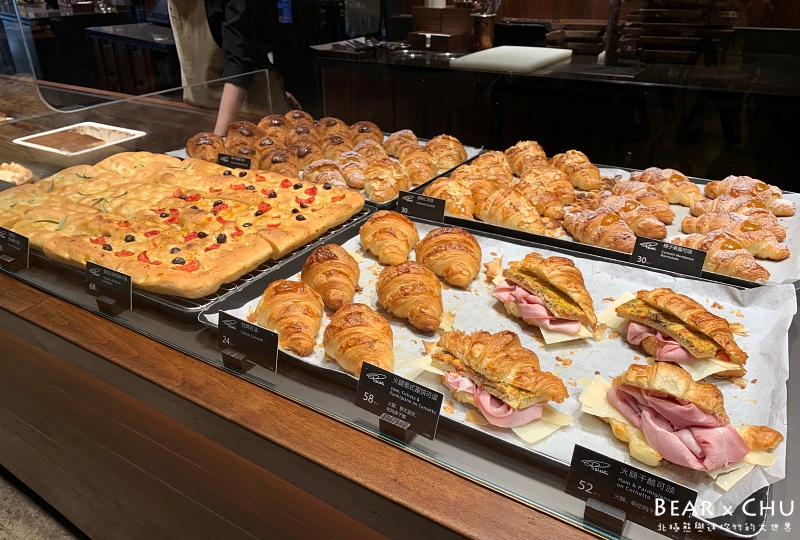 上海星巴克旗艦店_20190303-200137-23.JPG