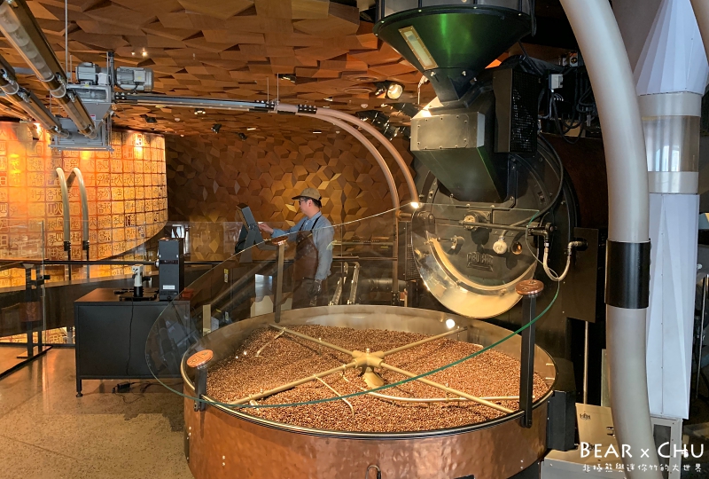上海星巴克旗艦店_20190303-200137-26.JPG