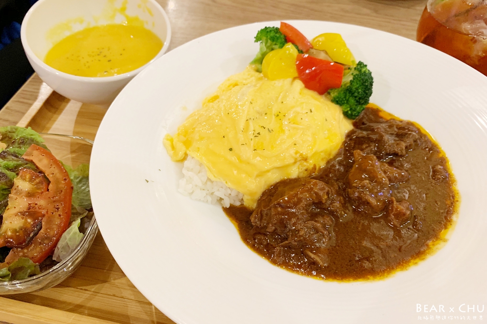 台北中山區 美麗華餐廳杏桃鬆餅屋 日式洋食紅酒燉牛肉歐姆飯 北極熊x迷你竹的大世界